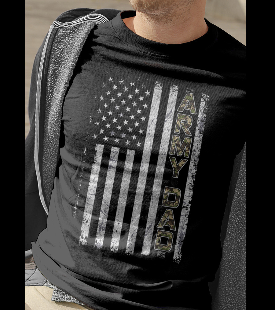 Army Dad Camouflage United States Flag Patriotic T-Shirt