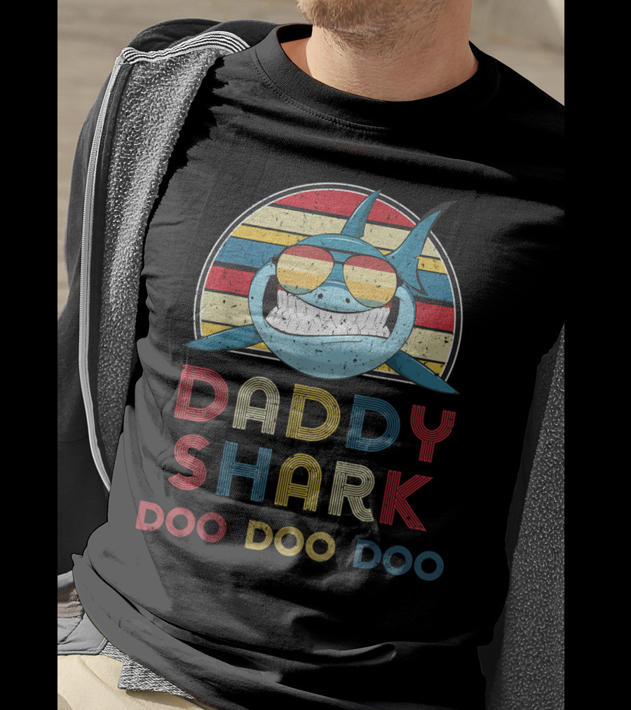 Daddy Shark Doo Doo Doo Retro Vintage Stripes T-Shirt