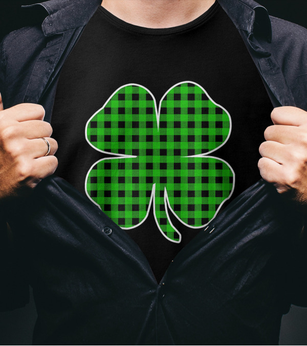 Plaid Shamrock Unique Simple St Patricks Clovers T-Shirt