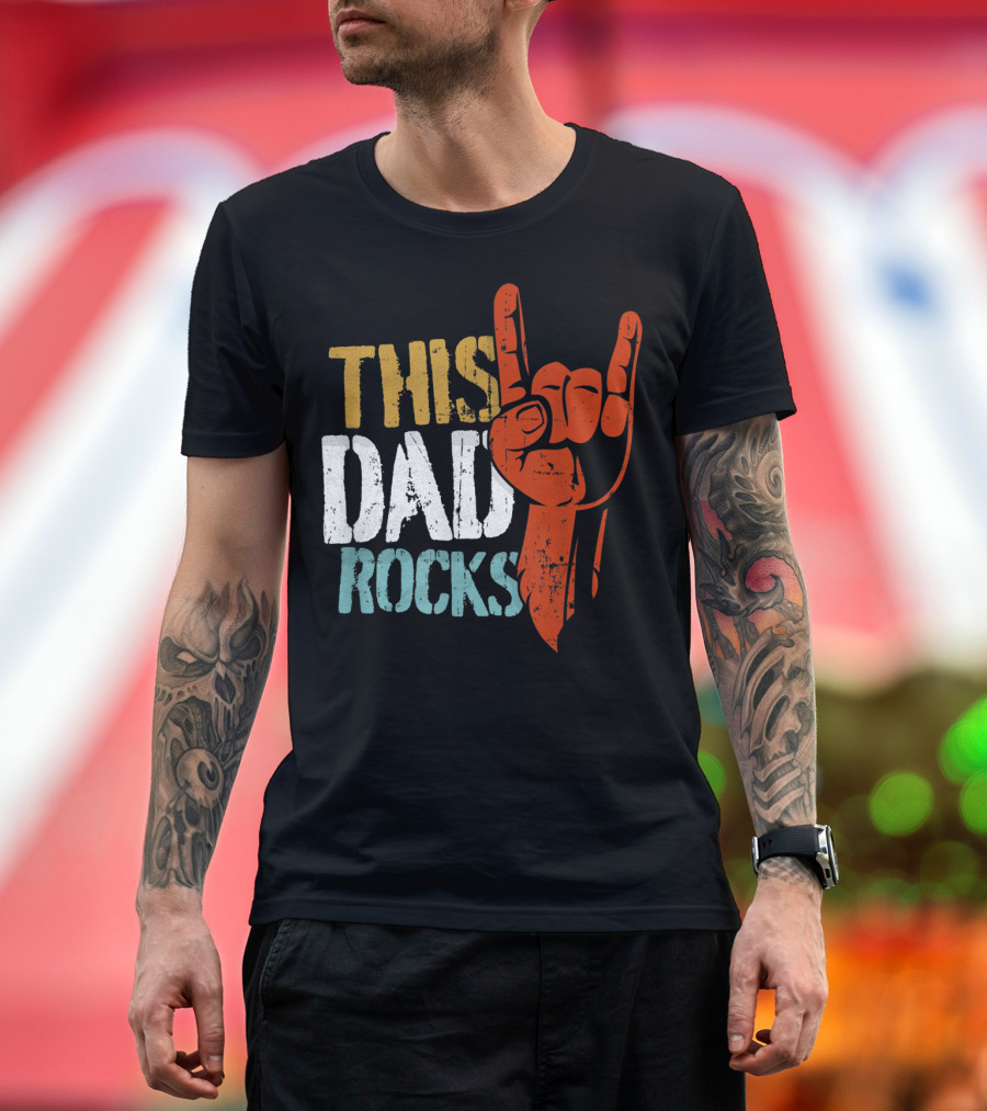 This Dad Rocks Heavy Metal Rock N Roll Hand Sign T-Shirt