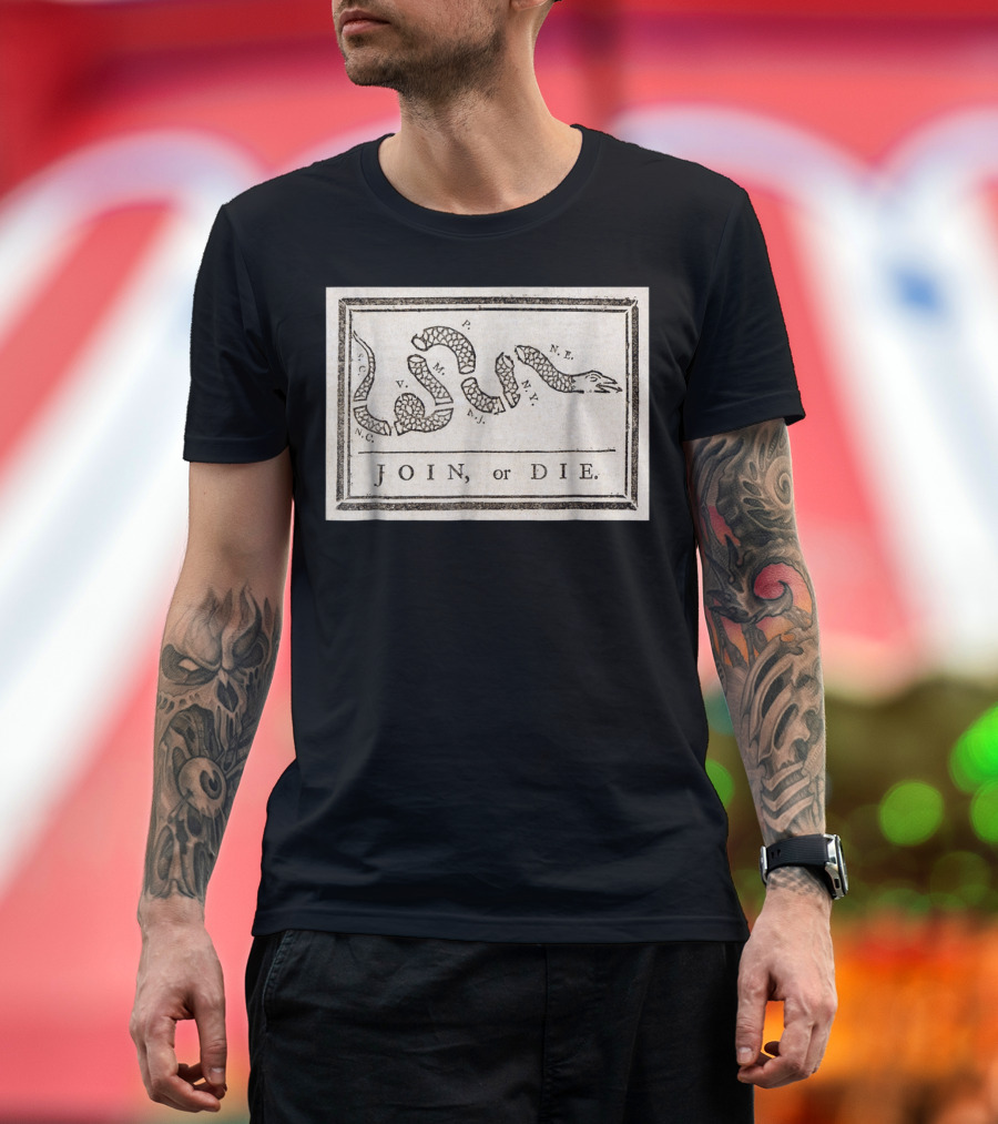 Join Or Die Snake Cartoon Benjamin Franklin 1754 T-Shirt