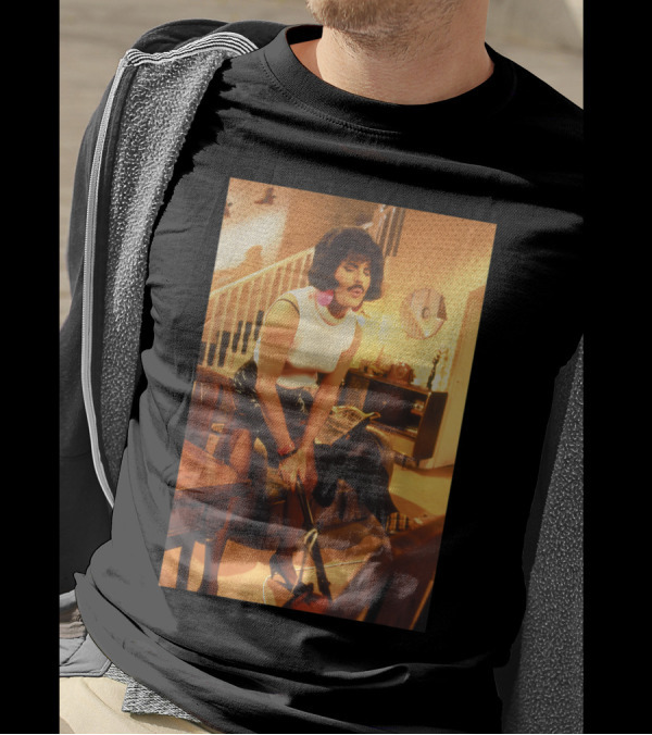 Freddie Mercury I Want To Break Free Vacuuming Scene T-Shirt