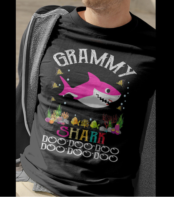 GRAMMY SHARK DOO DOO DOO DOO DOO DOO T-Shirt