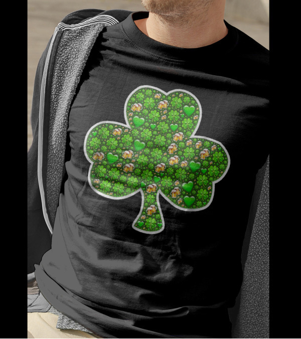St. Patrick's Day Shamrock Beer Pattern With 4 Leaf Clover And Hearts T-Shirt