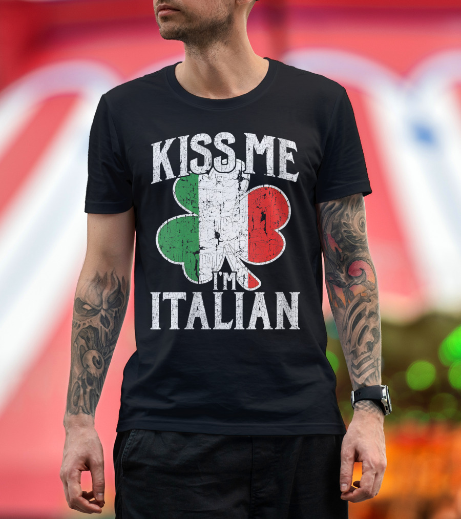 Kiss Me I'm Italian Clover Italian Flag T-Shirt