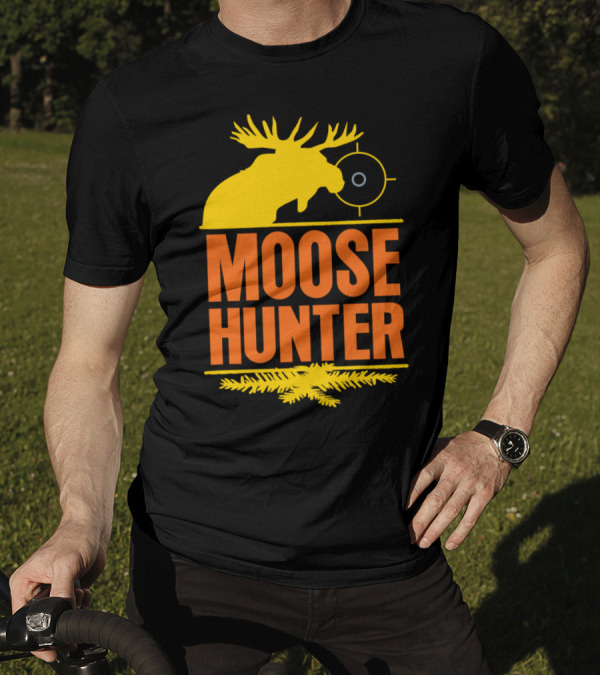 Moose Hunter Wild Moose Chase Woods Hunting Target T-Shirt