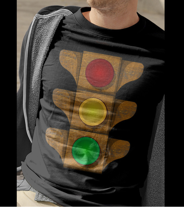 Vintage Rusty Traffic Light Stoplight Signal Stop Go T-Shirt