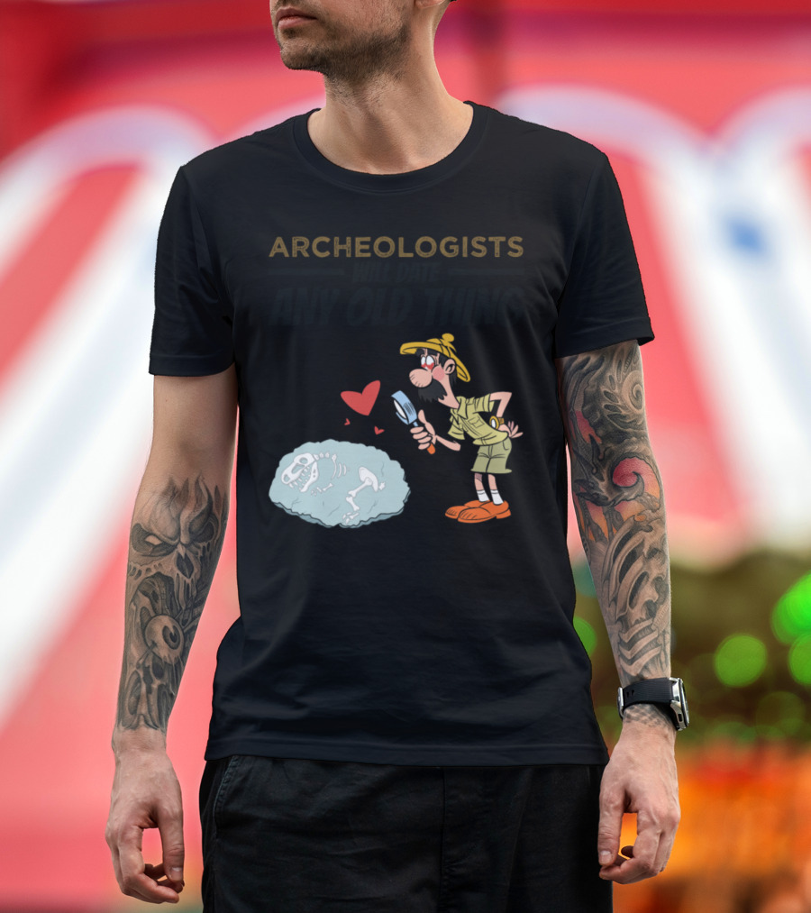 Archeologists Will Date Any Old Thing Cartoon Character with Magnifying Glass and Love Hearts T-Shirt
