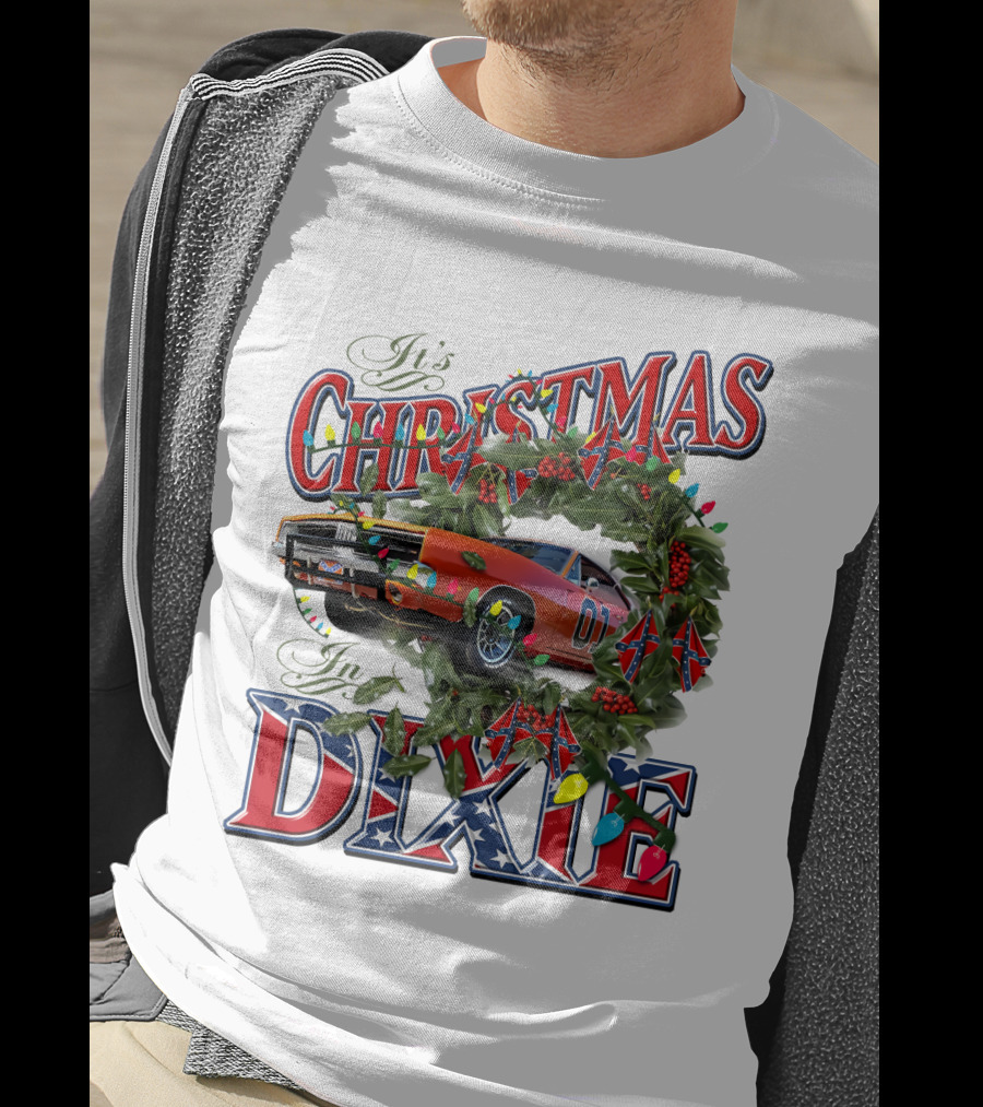 It's Christmas In Dixie 01 General Lee Car Wreath Lights T-Shirt