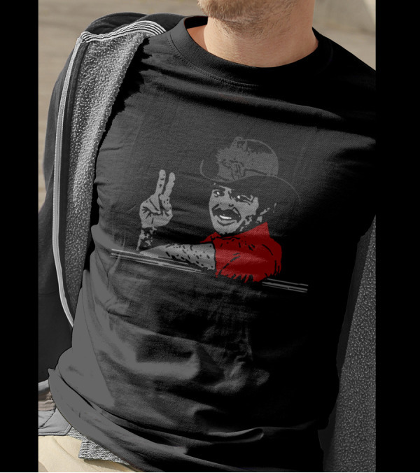 Smokey And The Bandit Burt Reynolds Peace Sign Red T-Shirt