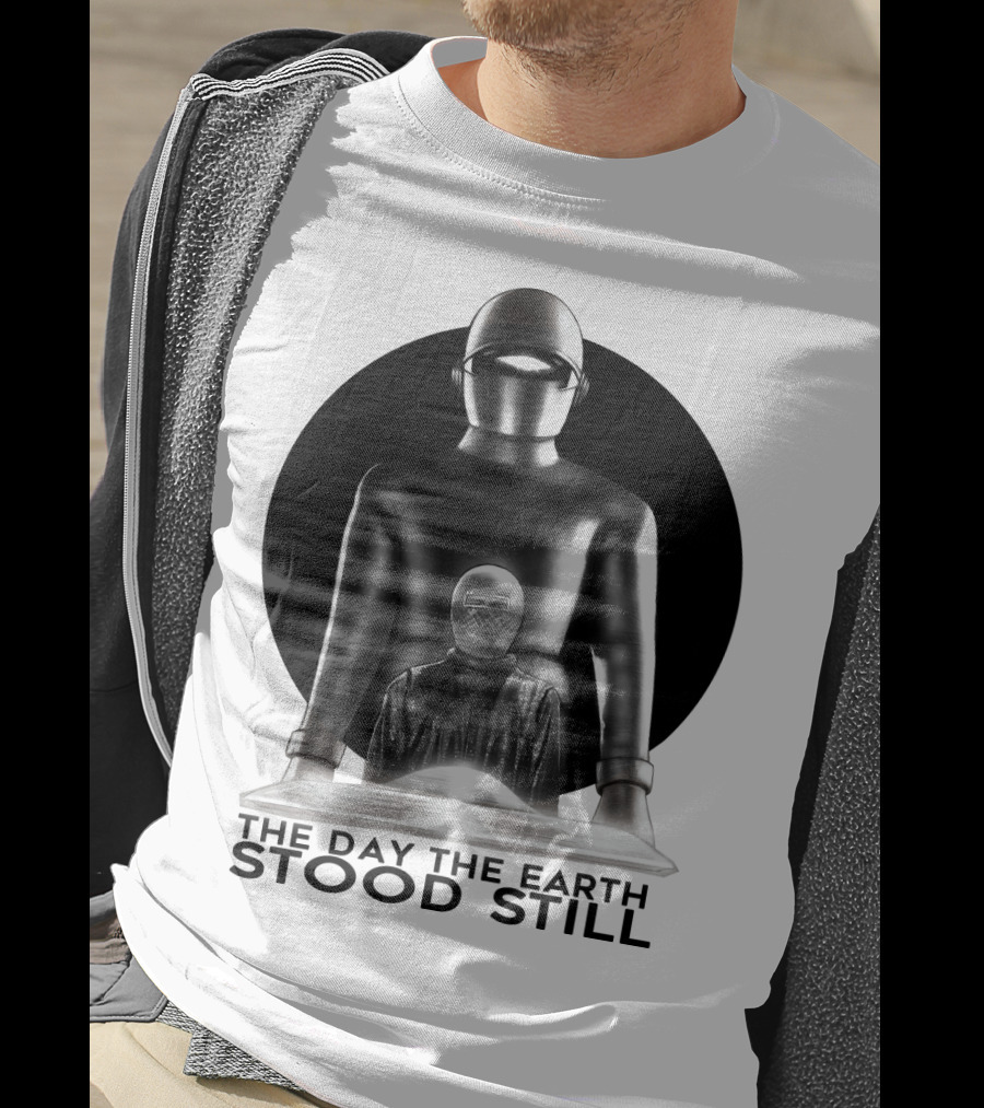 The Day The Earth Stood Still Classic Sci-Fi Robot And Alien T-Shirt
