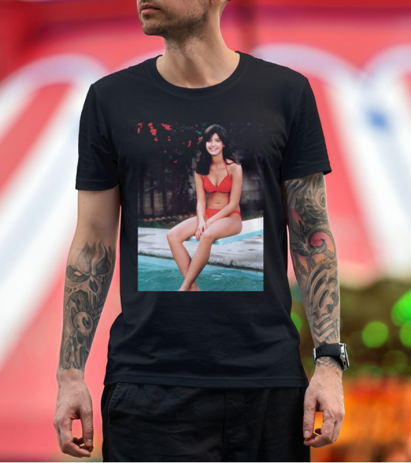 Premium T-Shirt: Fast Times at Ridgemont High Linda Barrett Red Bikini Pool Scene T-Shirt Fast Times at Ridgemont High Linda Barrett Red Bikini Pool Scene T-Shirt