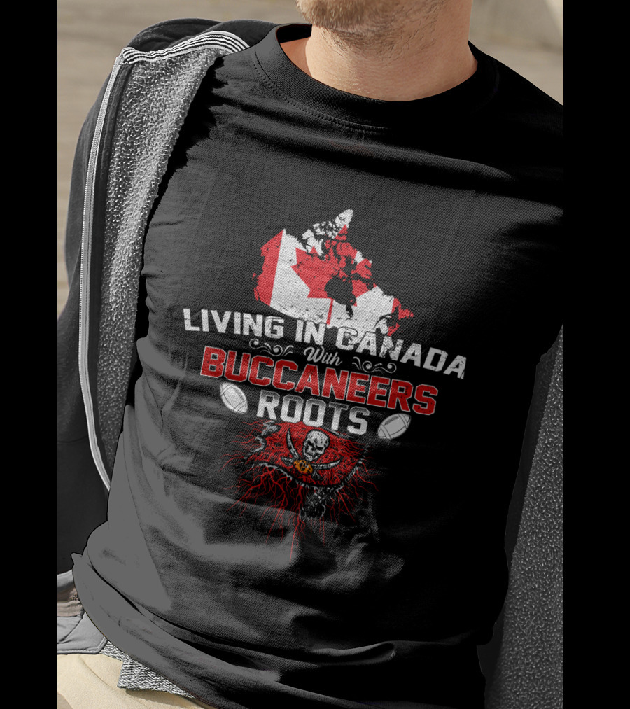 Living In Canada With Buccaneers Roots Football Icon Canada Map T-Shirt
