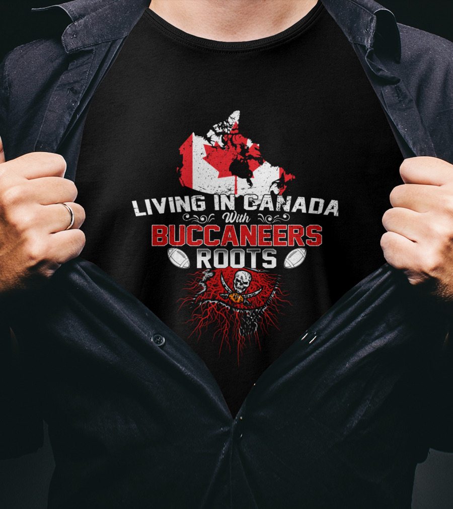 Living In Canada With Buccaneers Roots Football Icon Canada Map T-Shirt