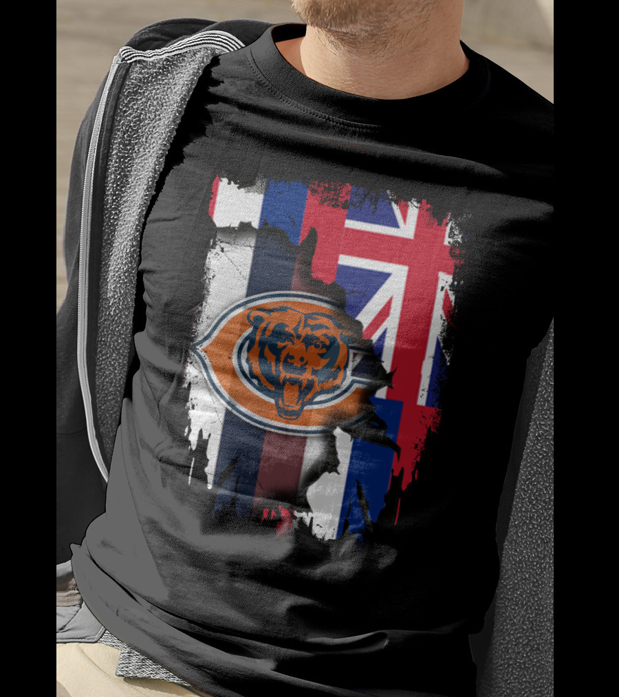 Chicago Bears Logo With Hawaiian Flag Background T-Shirt