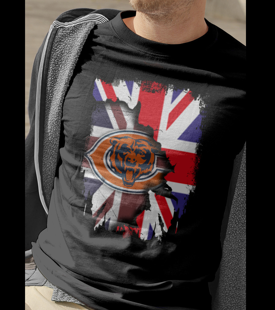 United Kingdom Flag With Chicago Bears Logo Overlap T-Shirt