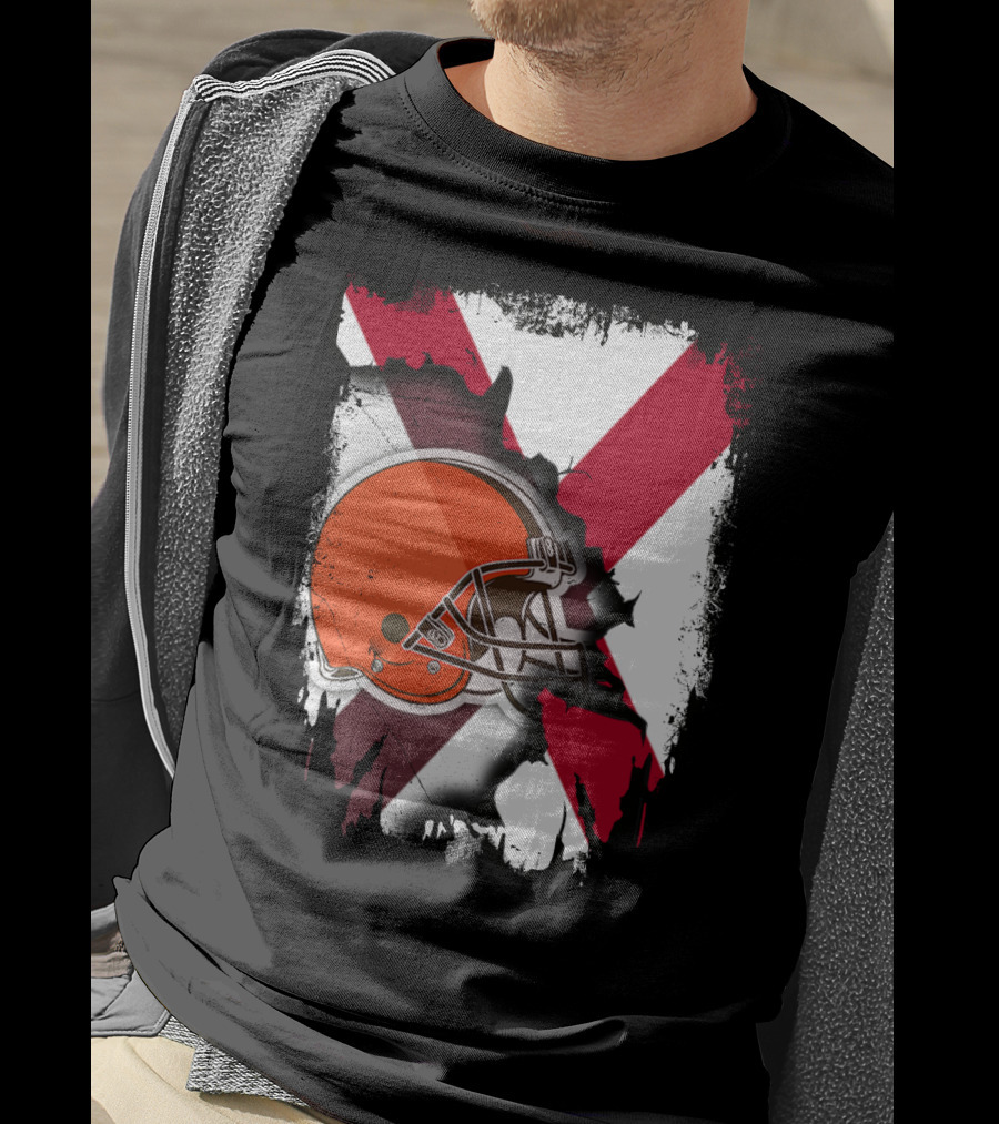 Alabama Browns Helmet Crossover On Distressed Crimson And White Background T-Shirt
