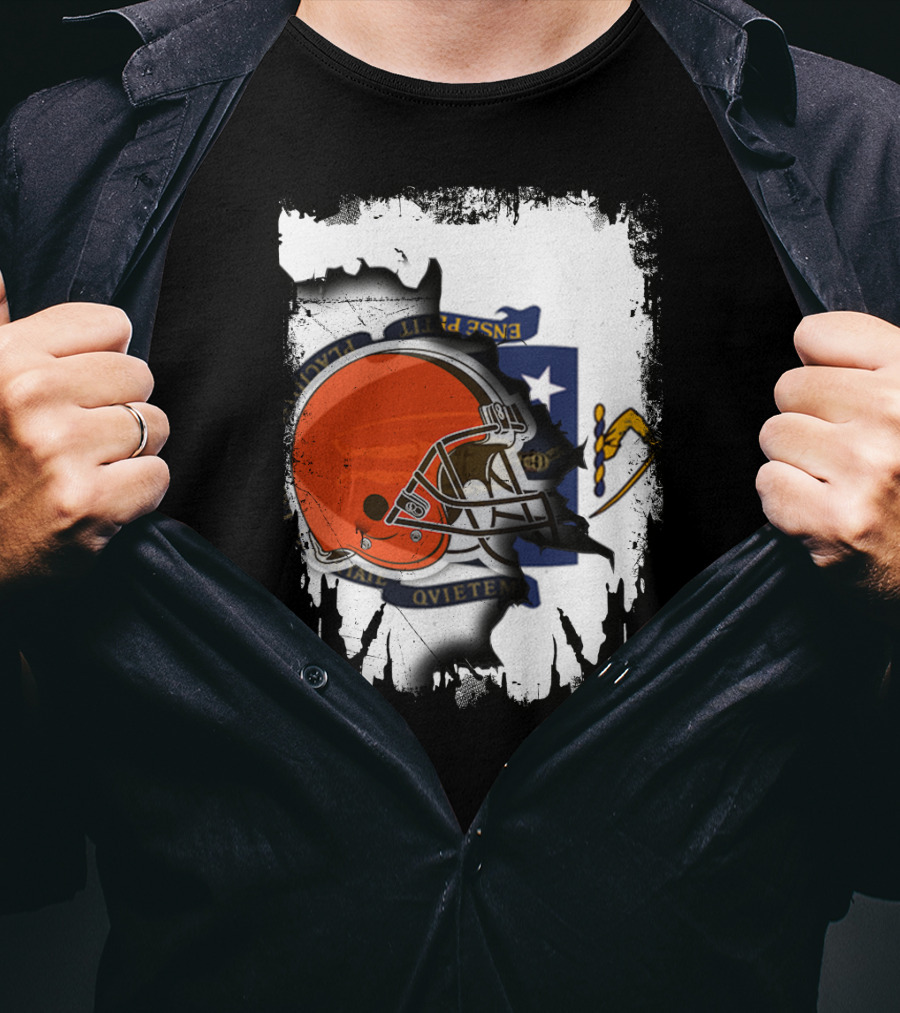 Massachusetts Unites With Cleveland Browns Helmet And State Flag T-Shirt