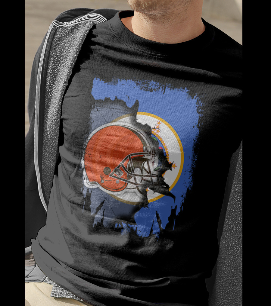 Minnesota State Flag With Cleveland Browns Helmet Blend T-Shirt