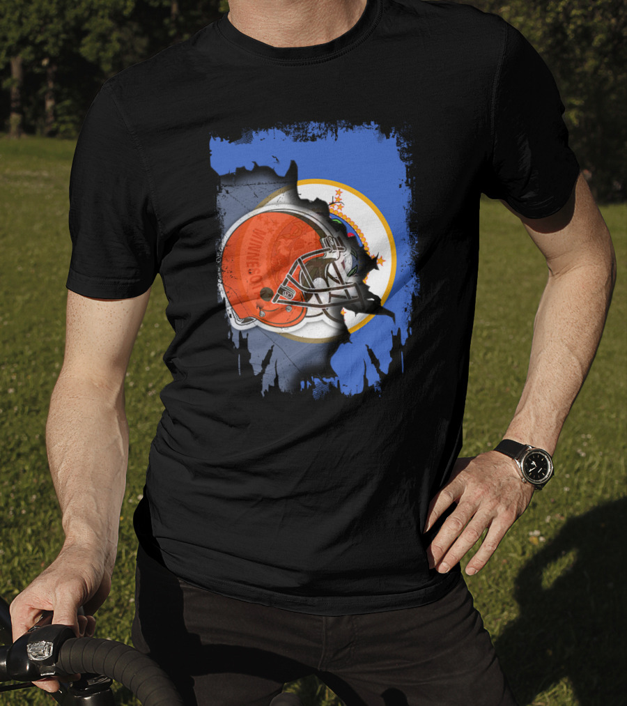 Minnesota State Flag With Cleveland Browns Helmet Blend T-Shirt