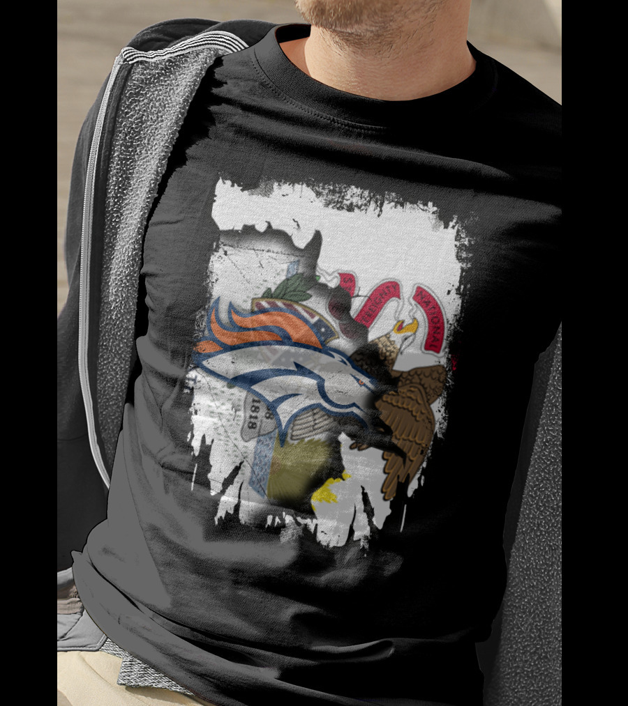 Illinois Flag Background With Denver Broncos Logo Collaboration T-Shirt
