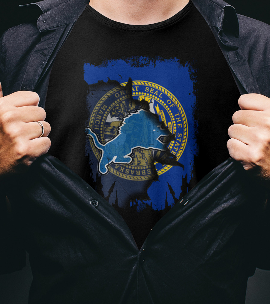 Great Seal Of Nebraska With Detroit Lions T-Shirt