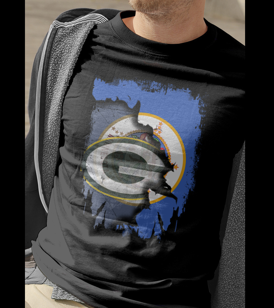 Minnesota Flag Ripped To Reveal Green Bay Packers T-Shirt