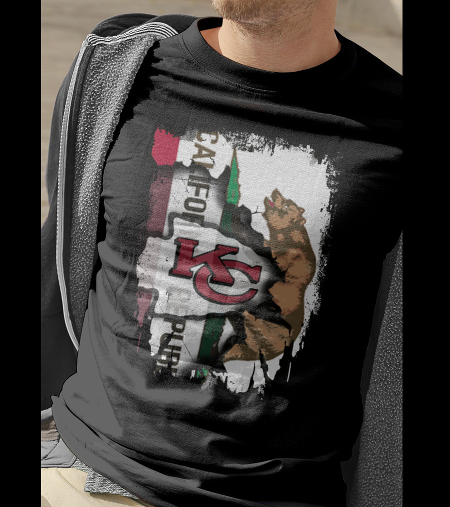 California Republic Bear With Kansas City Chiefs Logo Fusion T-Shirt