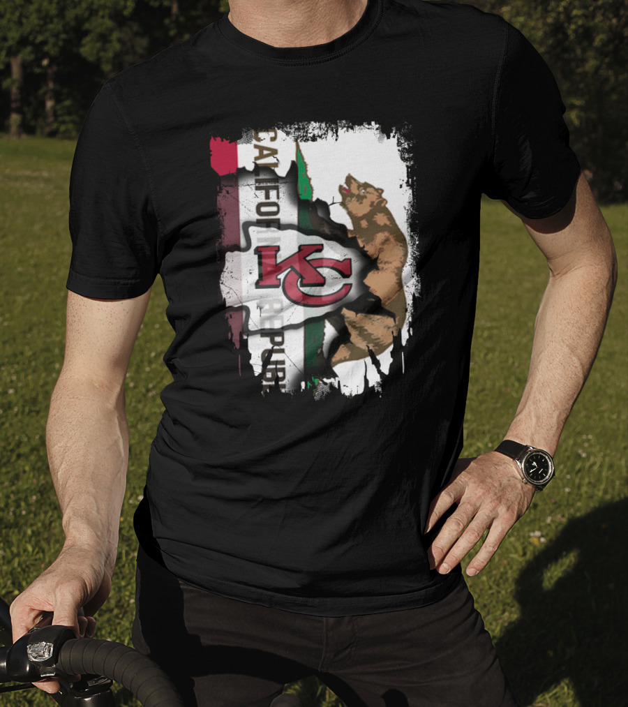 California Republic Bear With Kansas City Chiefs Logo Fusion T-Shirt