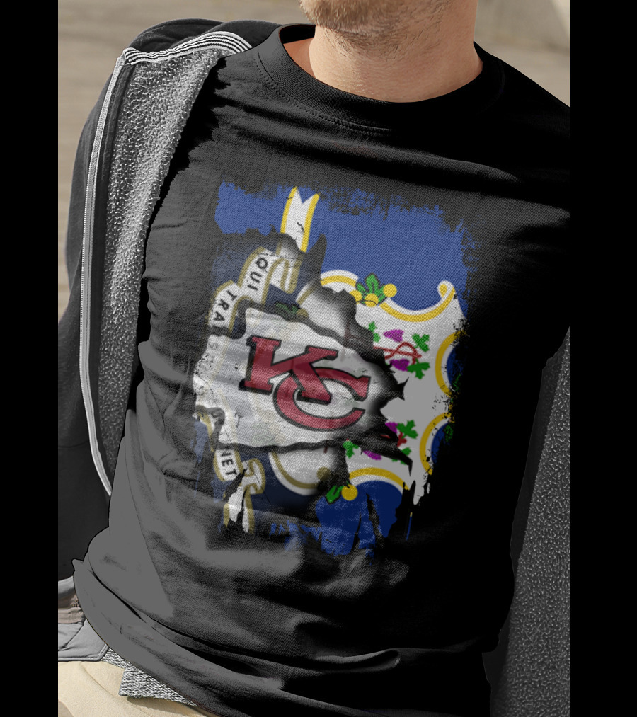 Connecticut State Flag With Kansas City Chiefs Logo Fusion T-Shirt