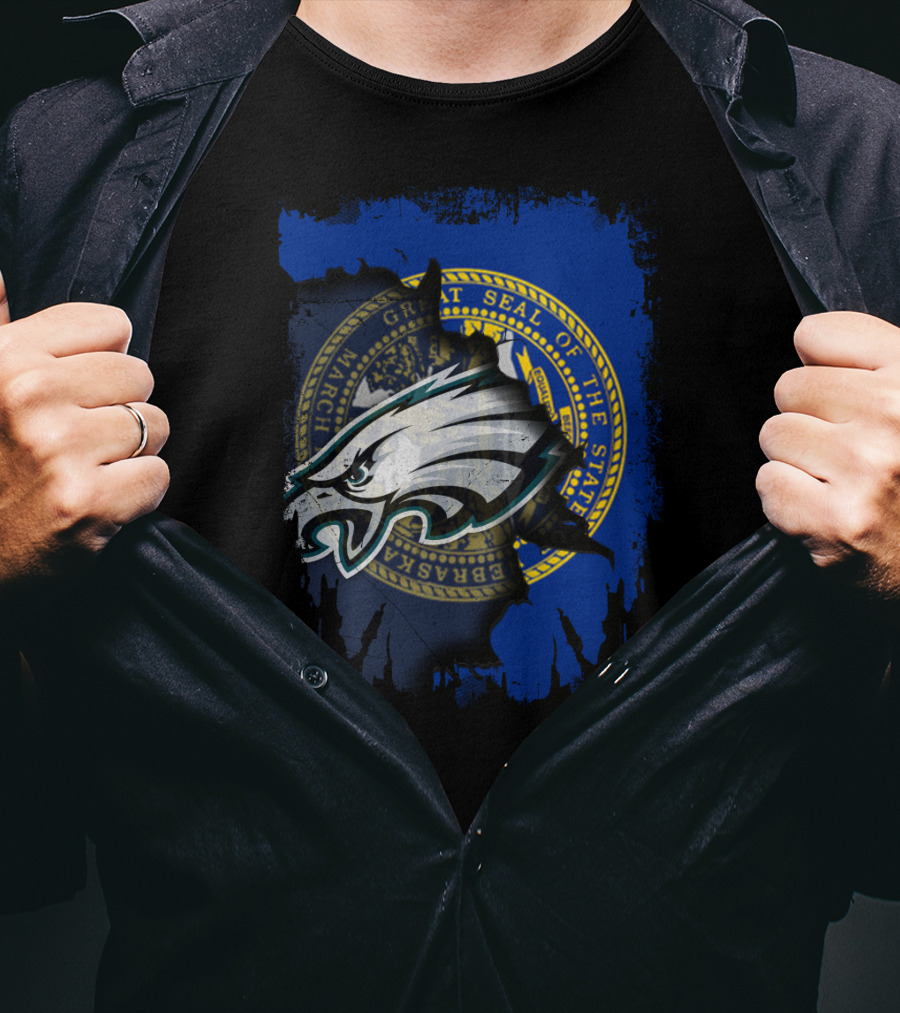 Great Seal Of Nebraska With Eagles Roaring T-Shirt