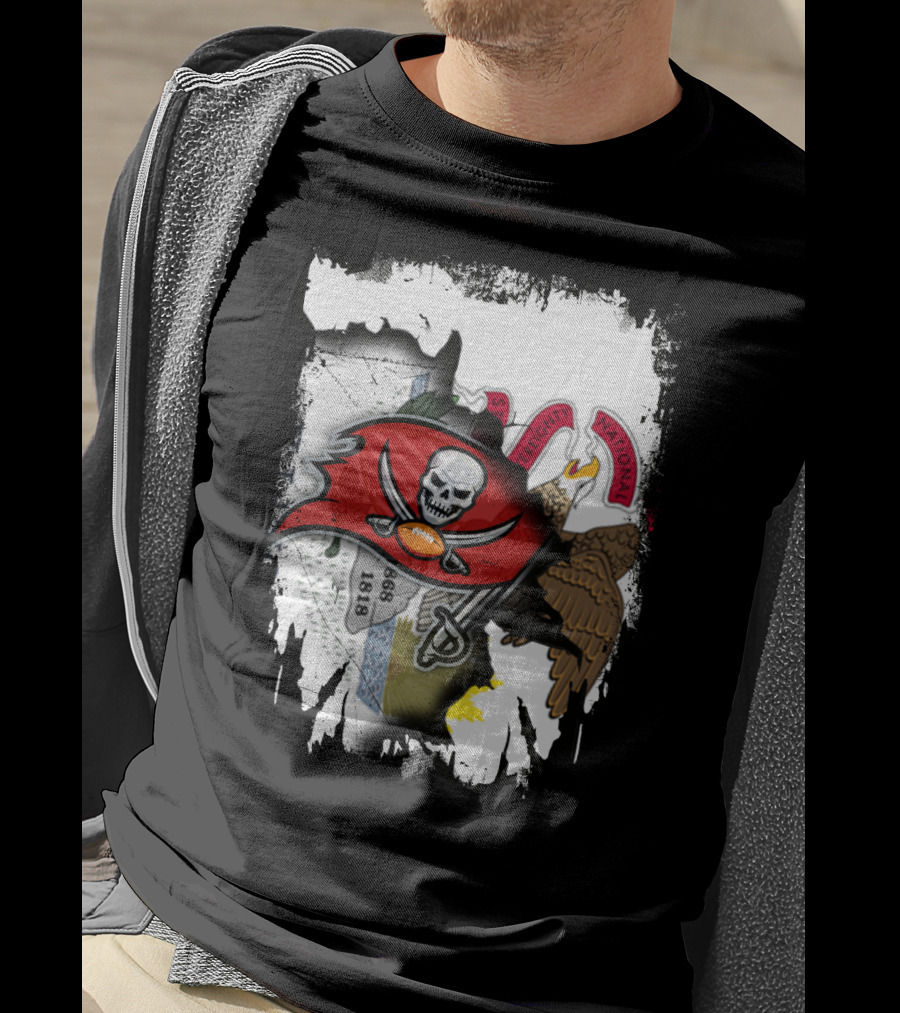 Union Illinois With Buccaneers Flag And Eagle 1868 Elements T-Shirt