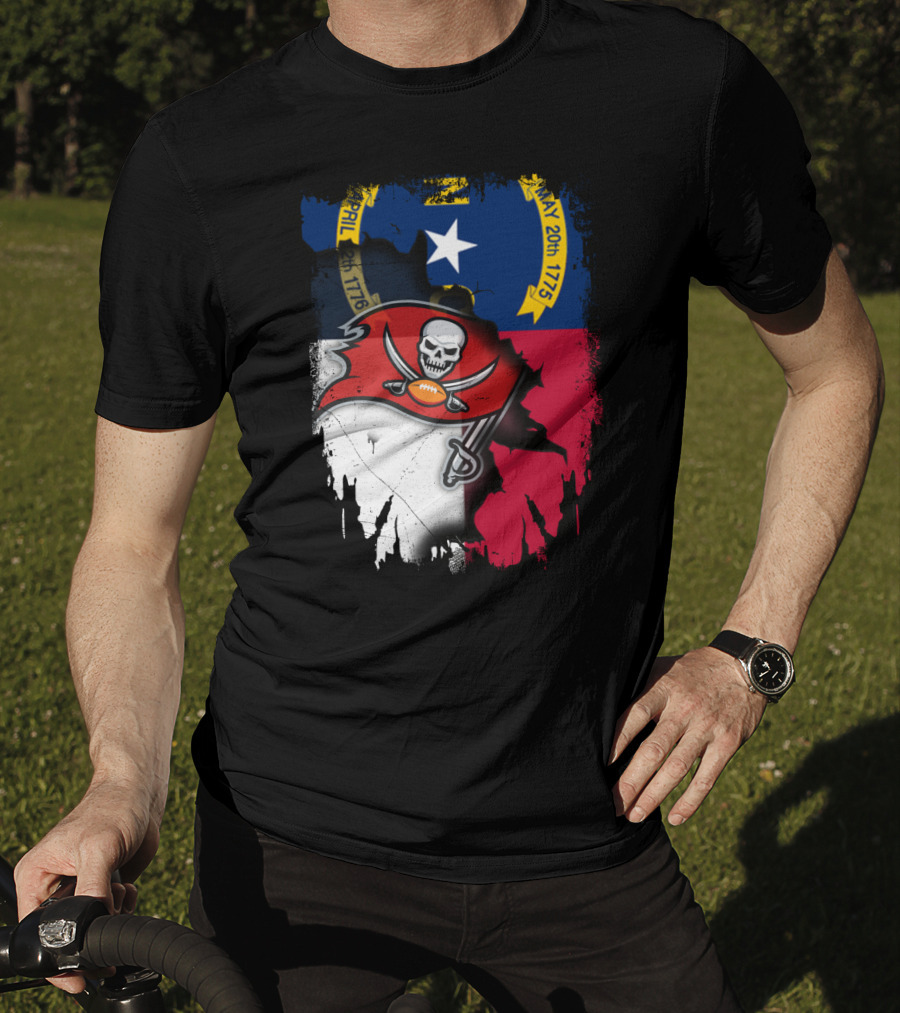 Together North Carolina With Buccaneers Flag And North Carolina Coat Of Arms April 1776 T-Shirt