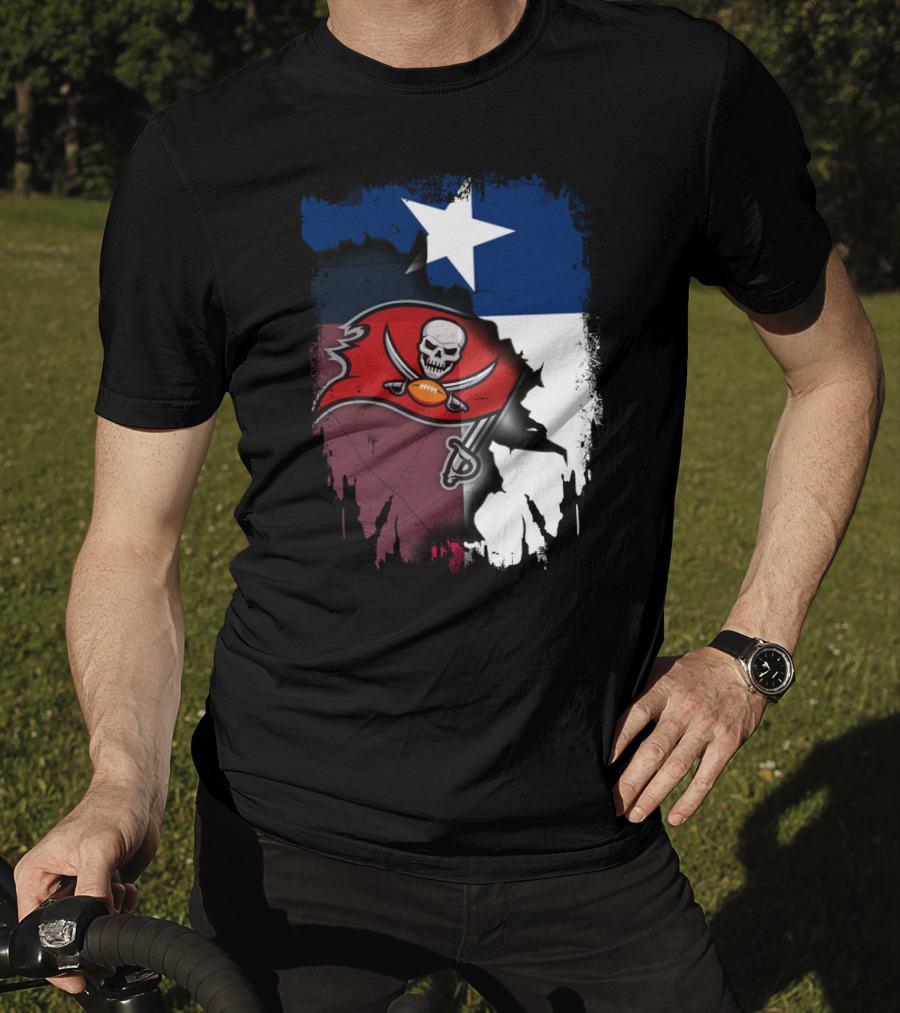 Texas Flag And Tampa Bay Buccaneers Skull And Swords Football Logo Combination T-Shirt