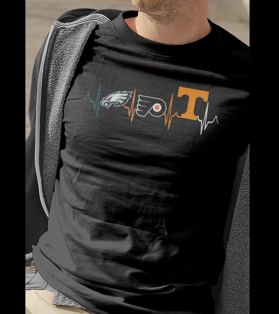 Philadelphia Eagles And Flyers Love With Tennessee Volunteers Heartbeat T-Shirt