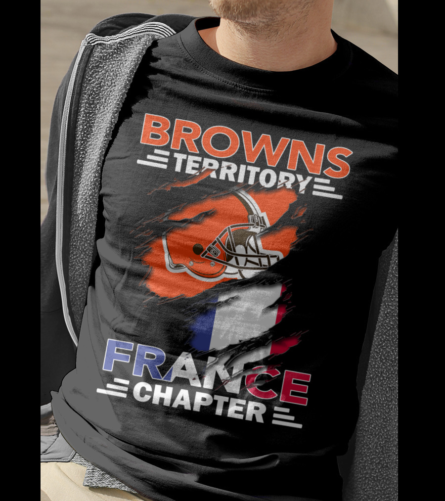 Browns Territory France Chapter Helmet And Flag T-Shirt