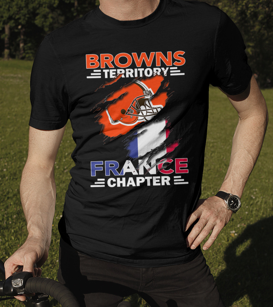 Browns Territory France Chapter Helmet And Flag T-Shirt