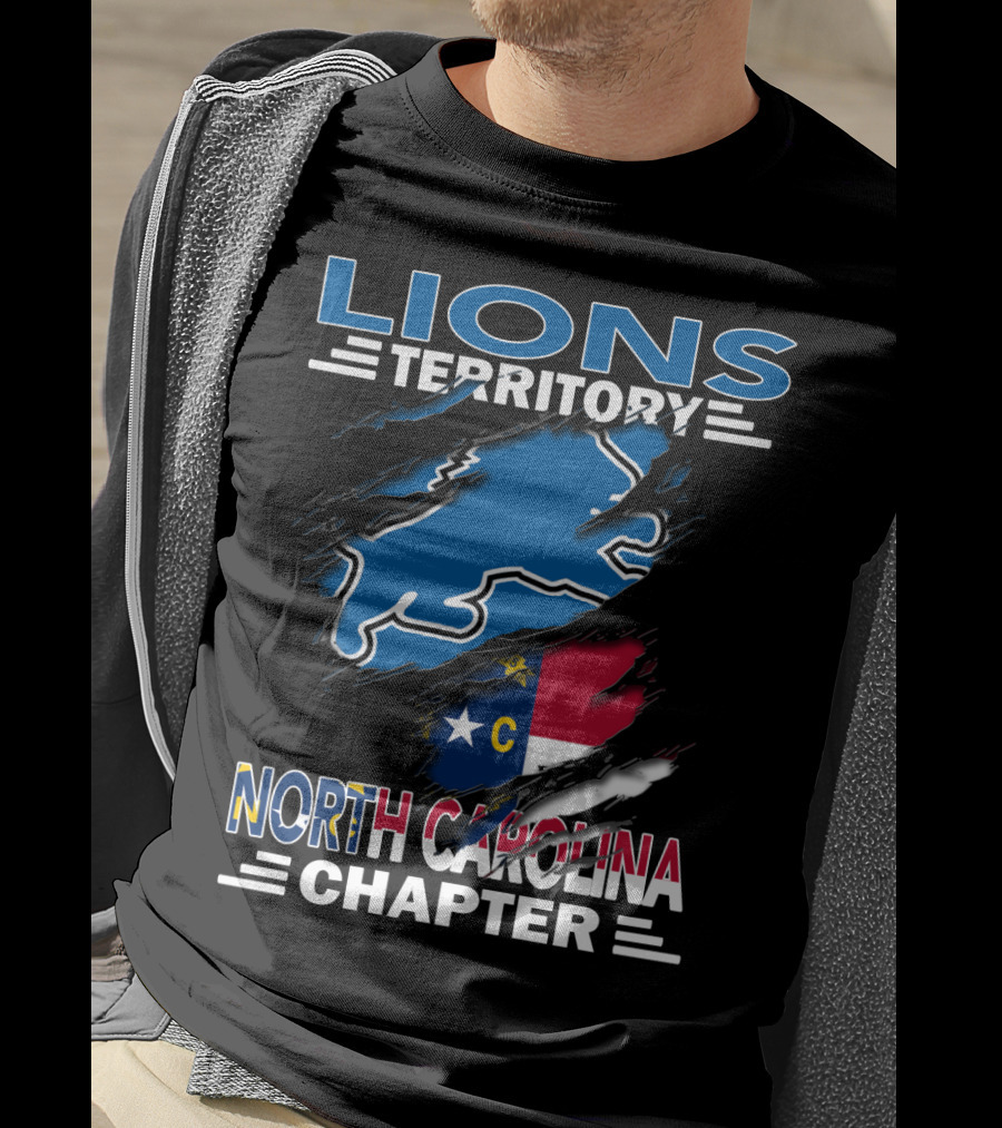 Lions Territory North Carolina Chapter State Flag Ripped T-Shirt