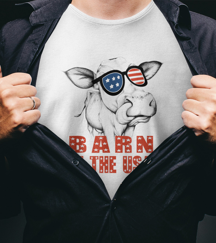 Barn In The USA Patriotic Flag Sunglasses Cow T-Shirt