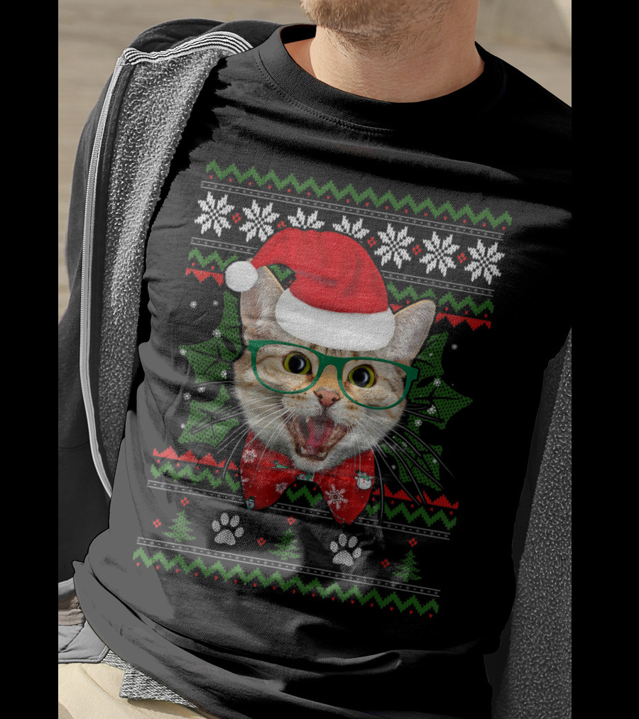 Santa Cat Holiday Ugly Christmas Sweater Look With Holly And Paws T-Shirt