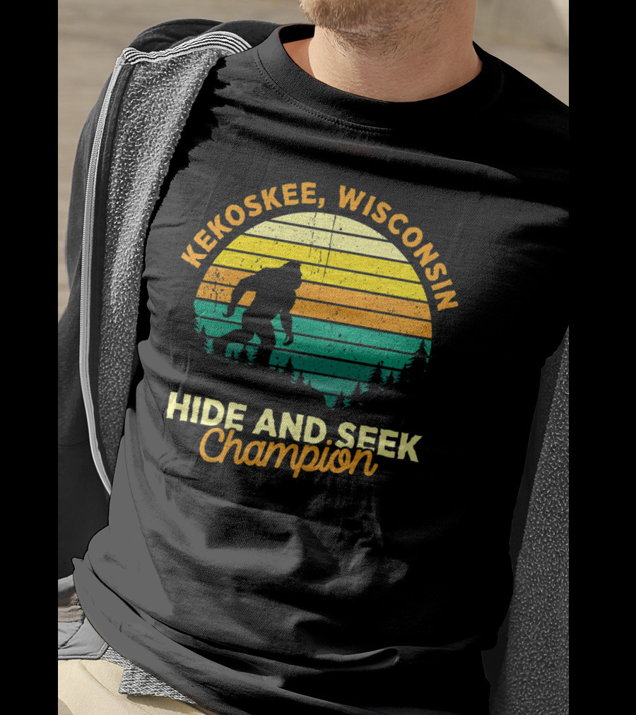 Kekoskee Wisconsin Bigfoot Hide And Seek Champion Retro T-Shirt