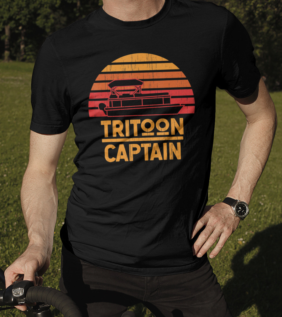 Tritoon Captain Vintage Sunset Boating Pontoon T-Shirt