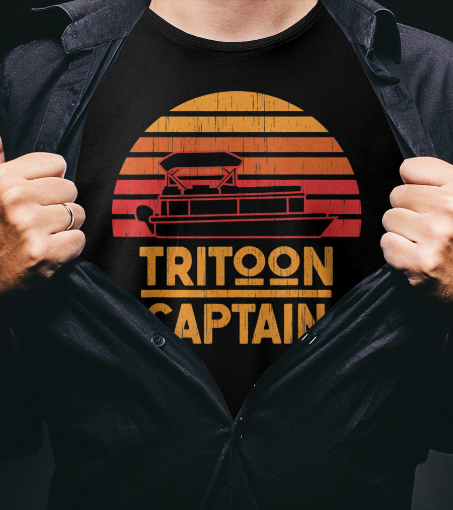 Tritoon Captain Vintage Sunset Boating Pontoon T-Shirt