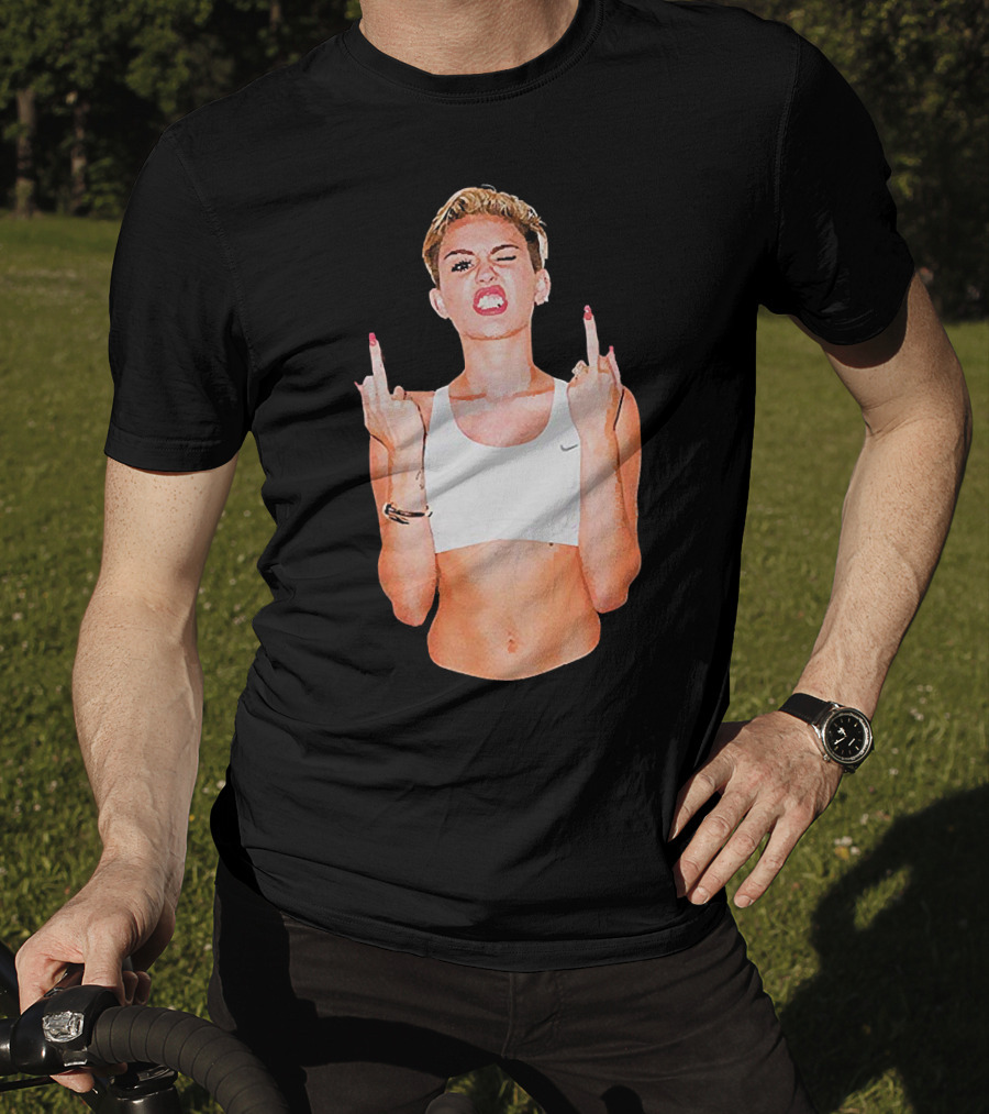 Miley Cyrus Middle Finger Up Pose Cropped Tank Top T-Shirt