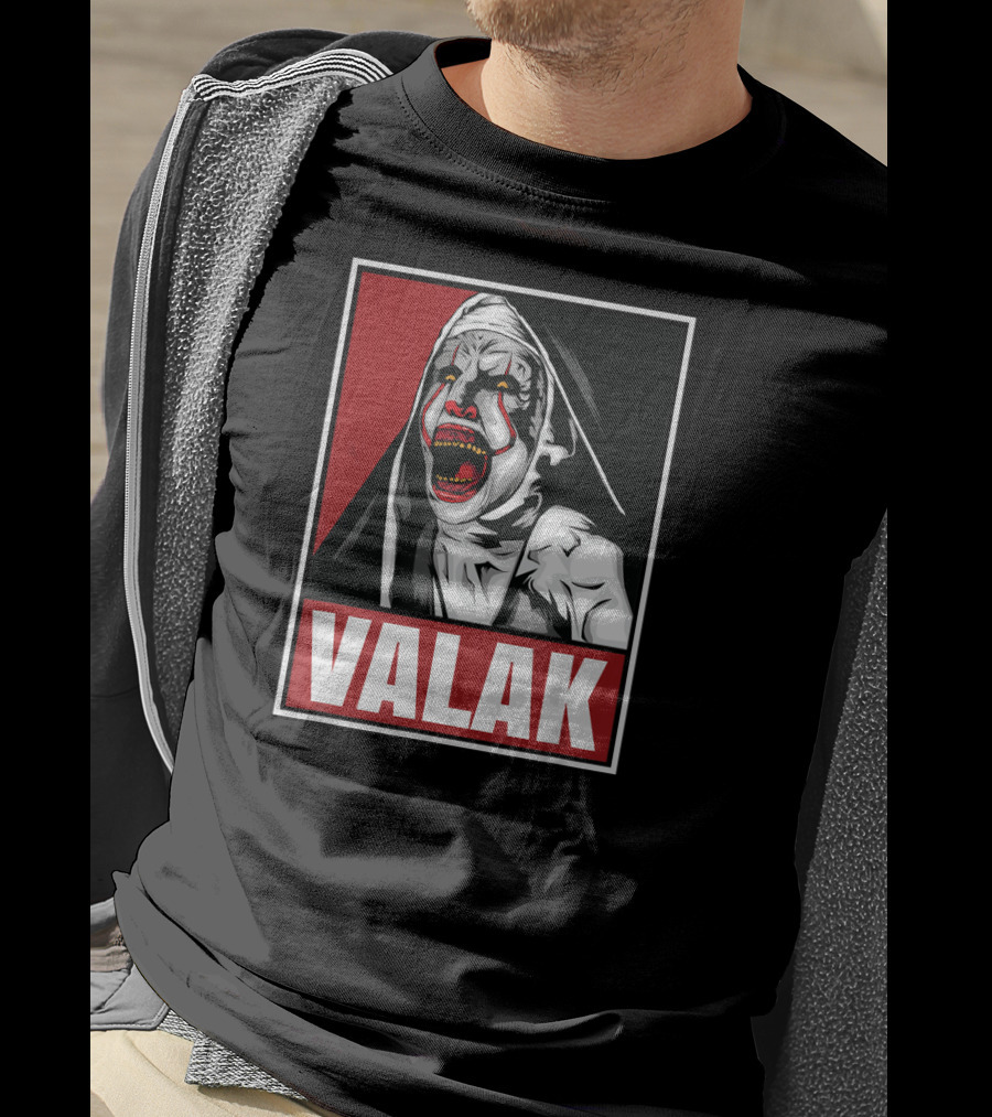 Scary Horror Valak Conjuring Nun Halloween Present T-Shirt