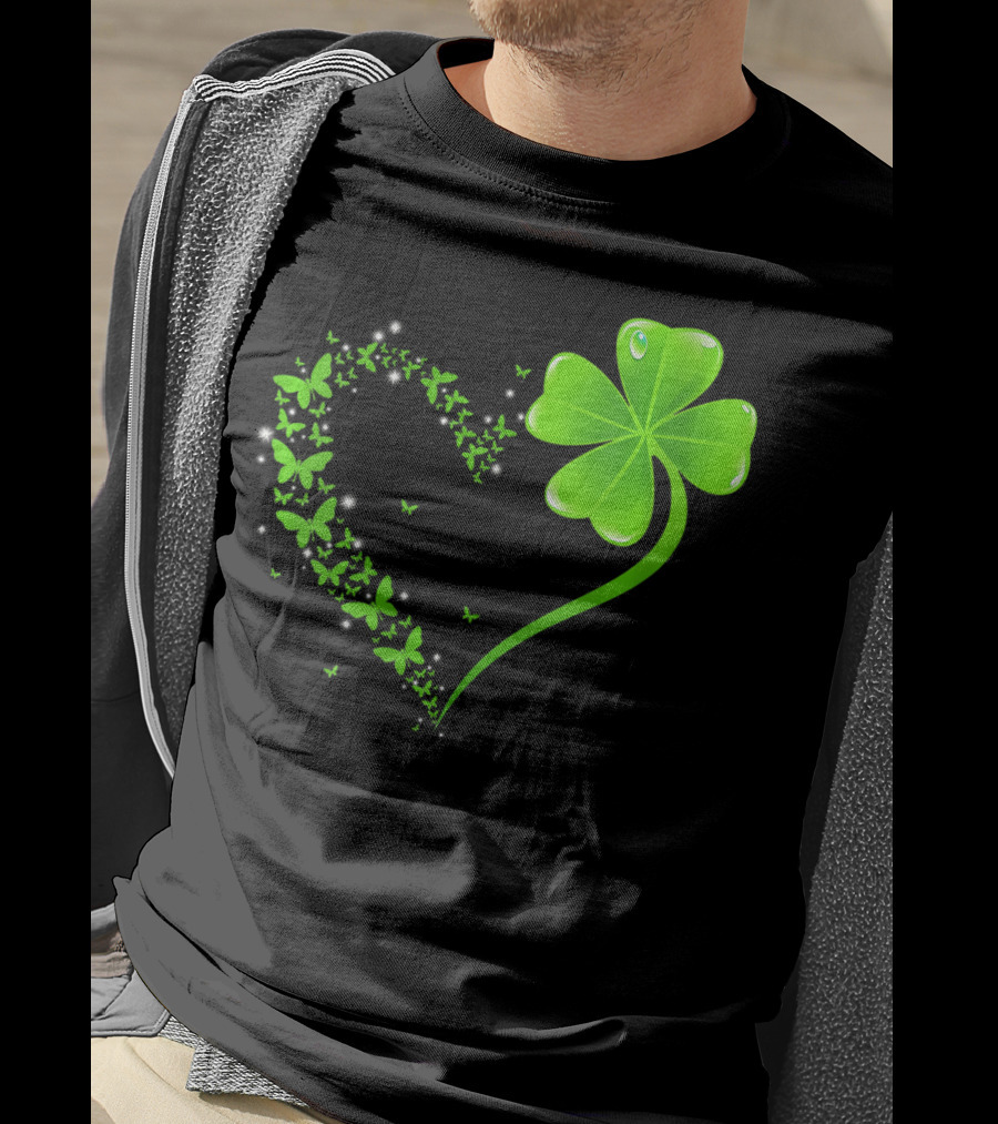 Heart Shamrock Butterfly St Patrick's Day Green Clover T-Shirt