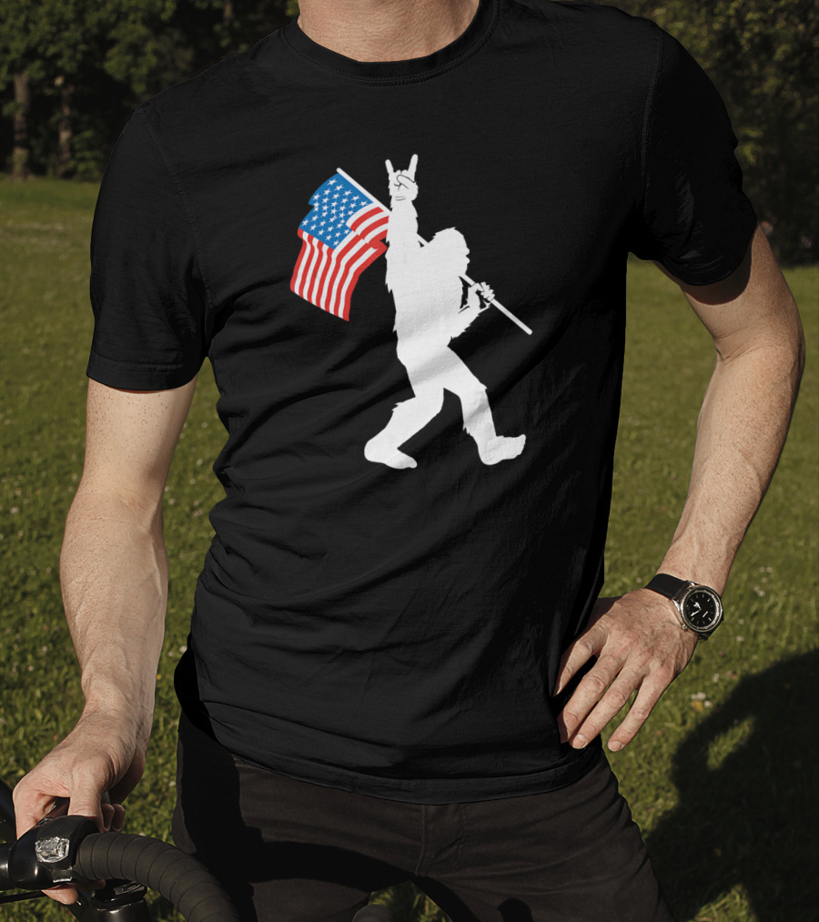 Bigfoot Rock Roll USA Flag Sasquatch Rock And Roll Gesture T-Shirt