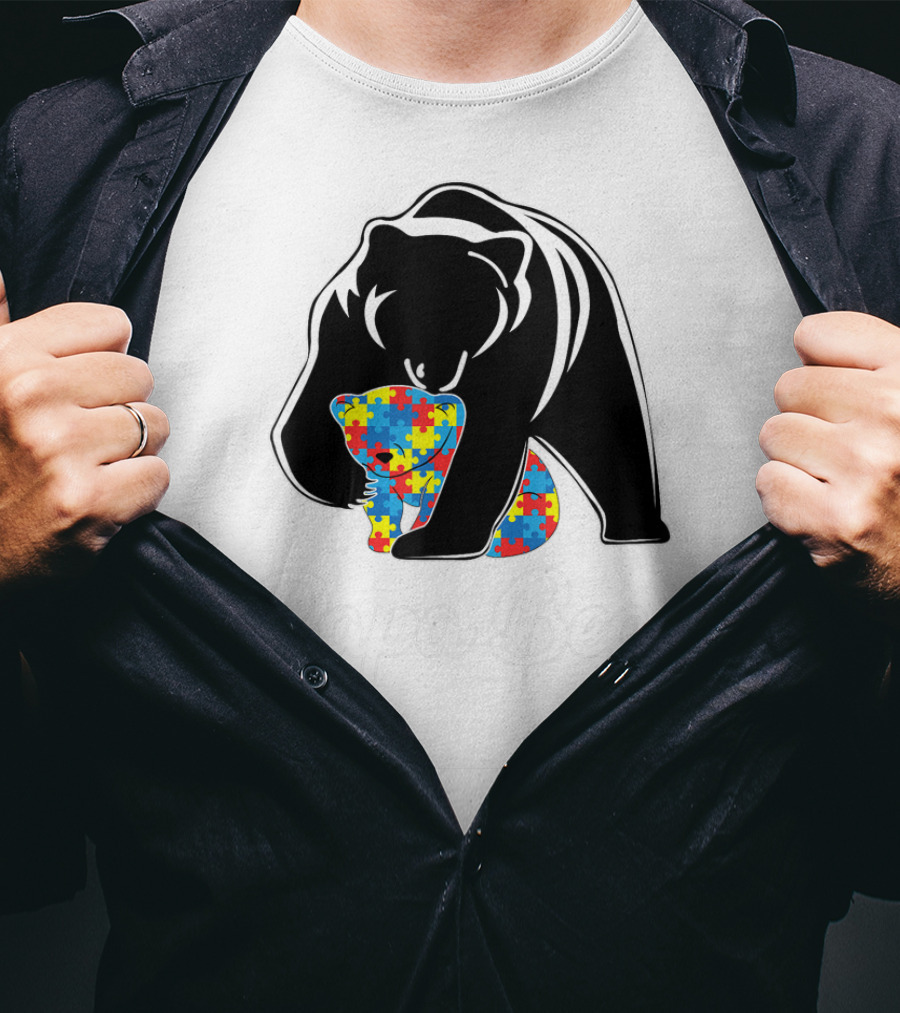 Papa Bear Autism Awareness Puzzle Bear Embrace T-Shirt