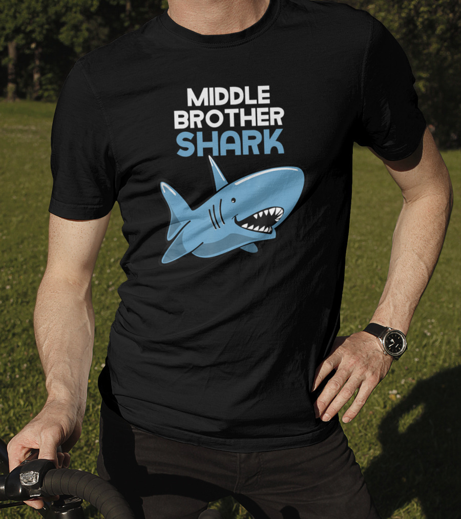 Middle Brother Shark Funny Family Cute Cartoon Shark T-Shirt