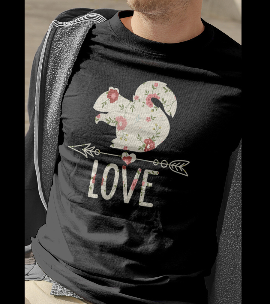 Love Squirrel Floral Vintage Flower Arrow T-Shirt